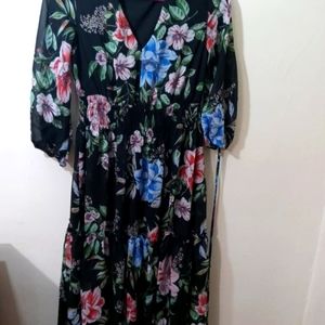 Floral dress. Bust 38